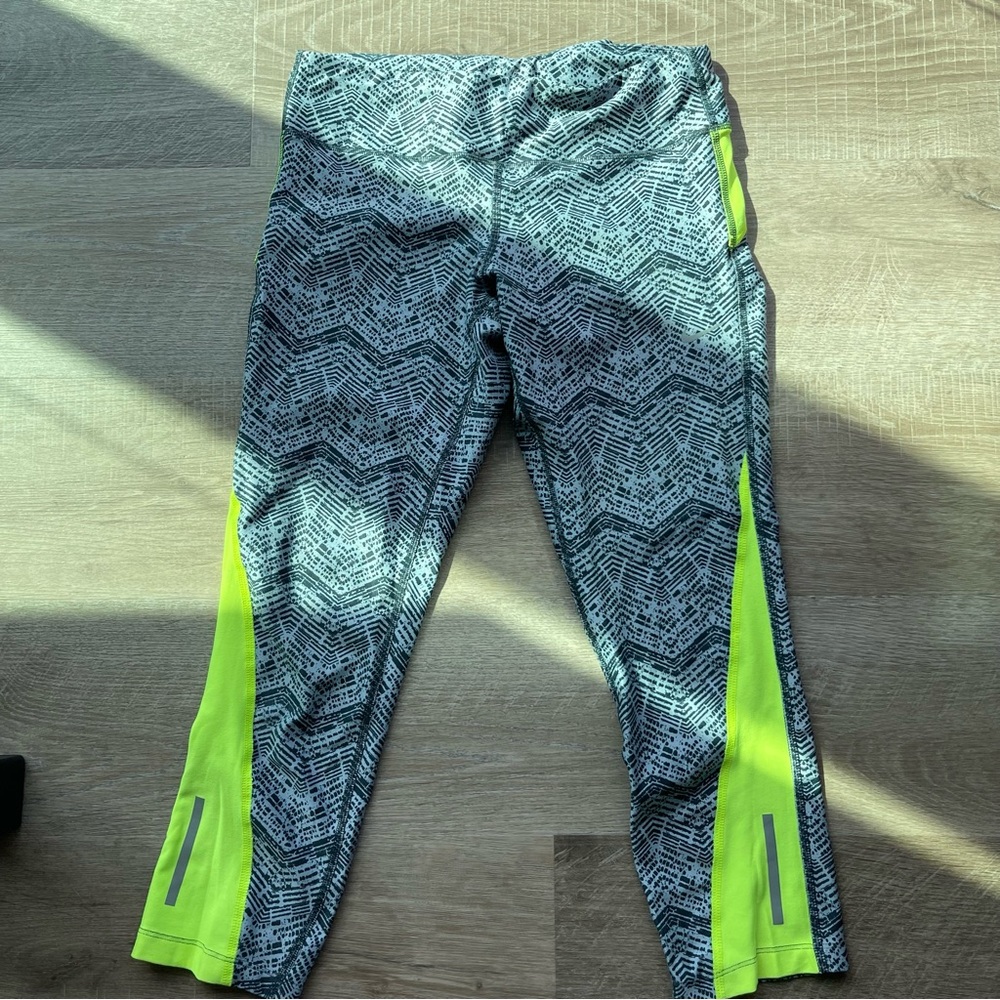 Nike Black and Neon Yellow Patterned Leggings